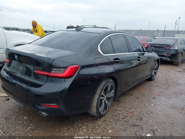 45407777 :رقم المزاد ، WBA5R7C01MFK48595 vin ، 2021 Bmw 330i Xdrive مزاد بيع
