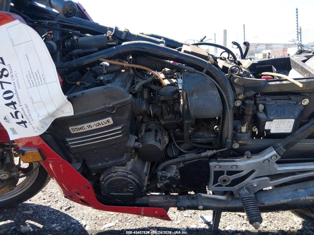 45407824 :رقم المزاد ، JKAZX2A11FB509303 vin ، 1985 Kawasaki Zx900 مزاد بيع