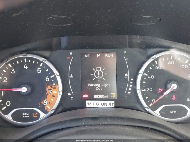 ZACCJABT3GPE08990 Jeep Renegade Latitude