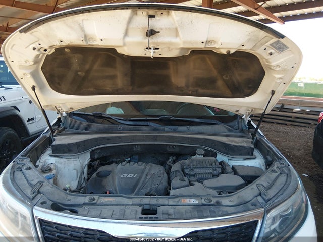 KIA SORENTO LX 2015 5XYKTCA60FG586593 Image 10