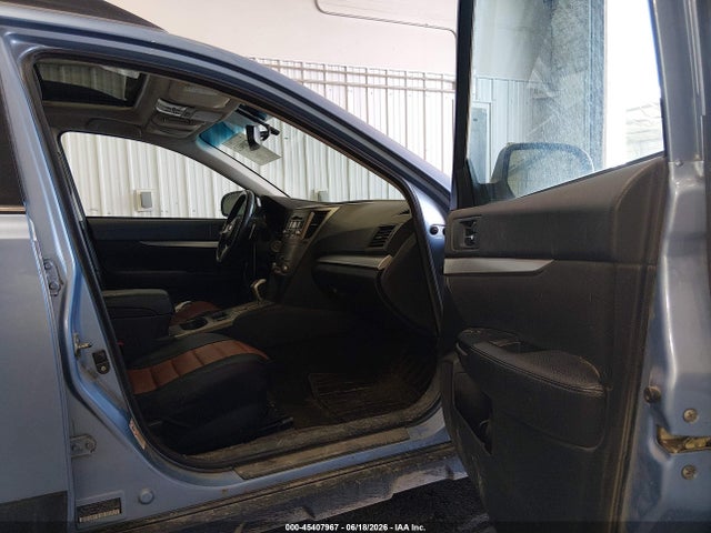2011 Subaru Outback 2.5i Premium მანქანა იყიდება აუქციონზე, vin: 4S4BRBGC4B3411554, აუქციონის ნომერი: 45407967