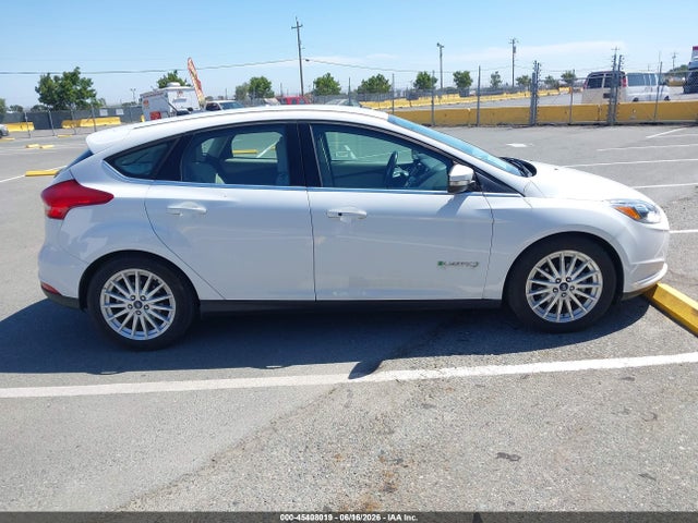 Ford FOCUS ELECTRIC 2018 1FADP3R43JL296125 Image 14