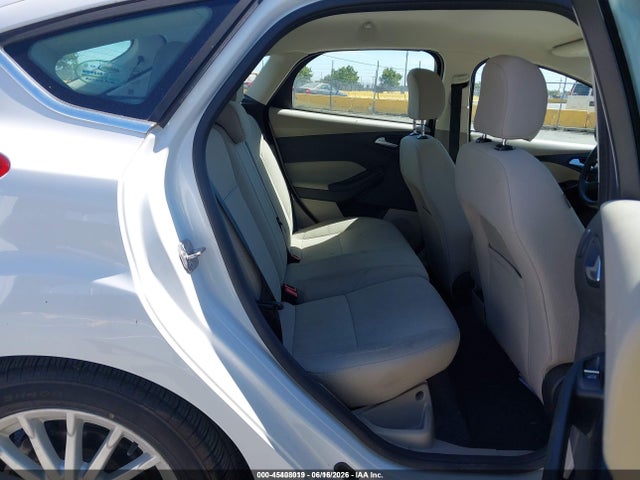 Ford FOCUS ELECTRIC 2018 1FADP3R43JL296125 Image 8