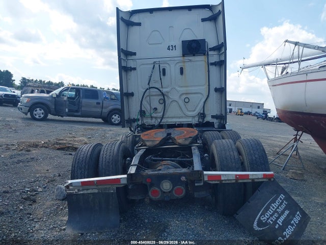 Auction sale of the 2022 Freightliner New Cascadia 126, vin: 3AKJHHDR7NSMZ7667, lot number: 45408025
