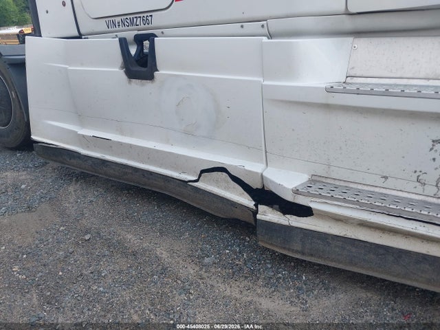 Auction sale of the 2022 Freightliner New Cascadia 126, vin: 3AKJHHDR7NSMZ7667, lot number: 45408025