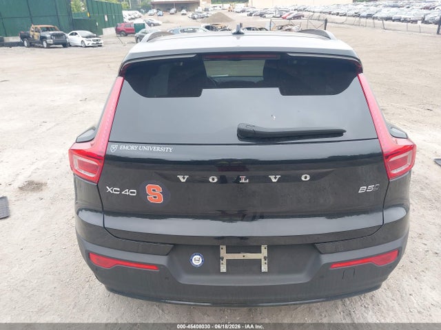 2025 Volvo Xc40 B5 Plus Dark Theme მანქანა იყიდება აუქციონზე, vin: YV4L12UCXS2517336, აუქციონის ნომერი: 45408030