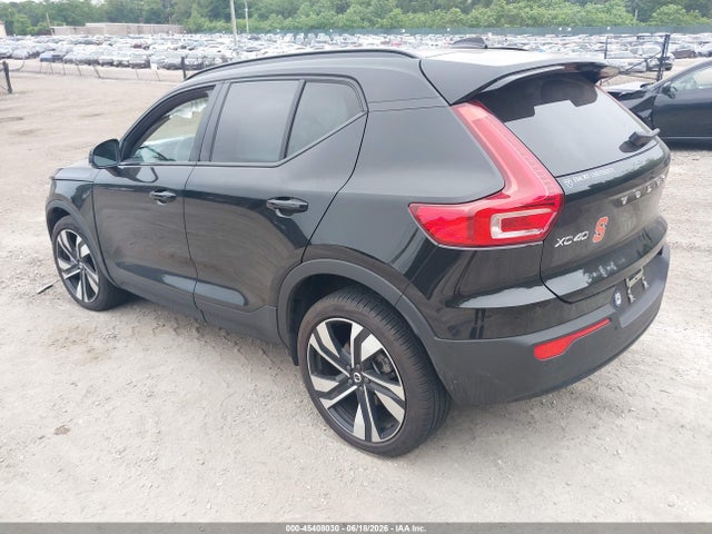 2025 Volvo Xc40 B5 Plus Dark Theme მანქანა იყიდება აუქციონზე, vin: YV4L12UCXS2517336, აუქციონის ნომერი: 45408030