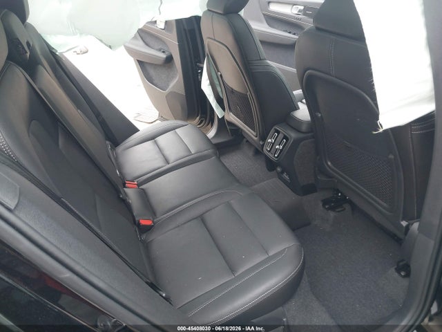 2025 Volvo Xc40 B5 Plus Dark Theme მანქანა იყიდება აუქციონზე, vin: YV4L12UCXS2517336, აუქციონის ნომერი: 45408030