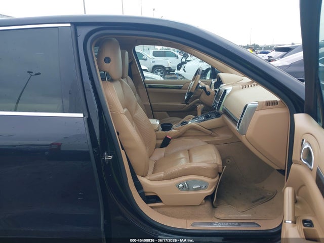 Aukcja sprzedaży 2016 Porsche Cayenne, vin: WP1AA2A29GLA11423, numer aukcji: 45408036