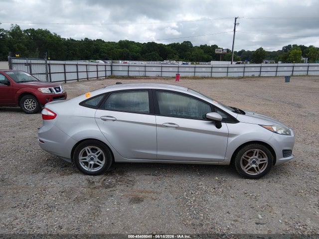3FADP4BJ6JM101686 Ford FIESTA SE