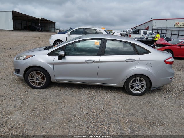 3FADP4BJ6JM101686 Ford FIESTA SE