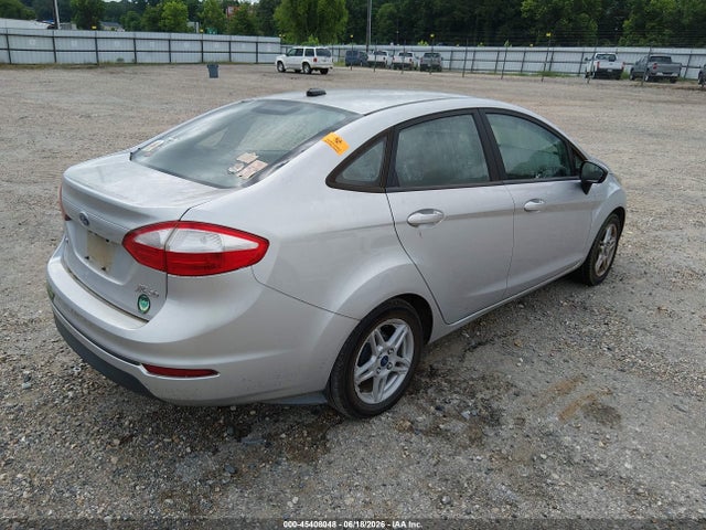 3FADP4BJ6JM101686 Ford FIESTA SE