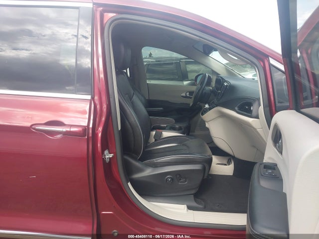 Chrysler Pacifica Limited 2018 2C4RC1GG1JR276055 Image 5