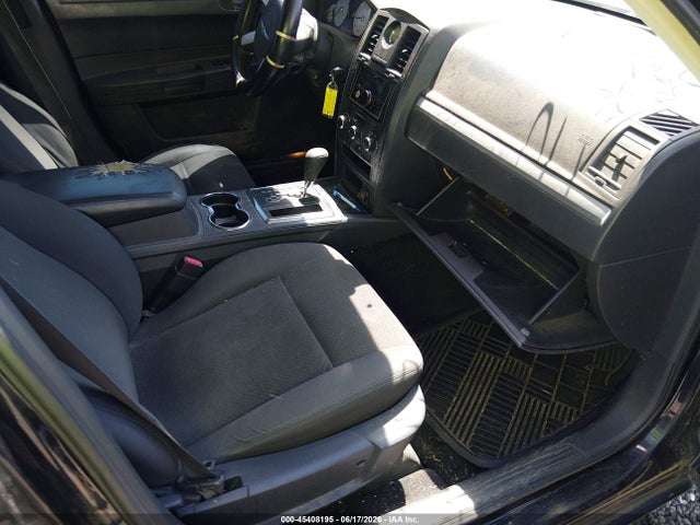 Auction sale of the 2008 Chrysler 300 Lx, vin: 2C3KA43R98H192408, lot number: 45408195