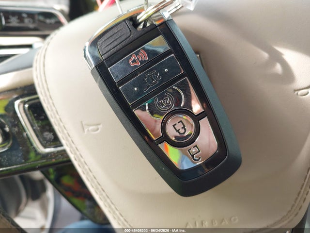 Продажа на аукционе авто 2020 Lincoln Aviator Reserve, vin: 5LM5J7XC6LGL19967, номер лота: 45408203