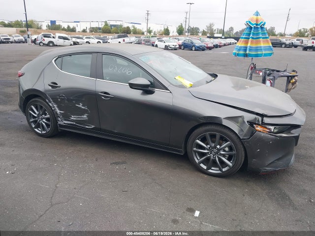 Mazda Mazda3 Preferred Package 2019 JM1BPAMM6K1119725 Image 13