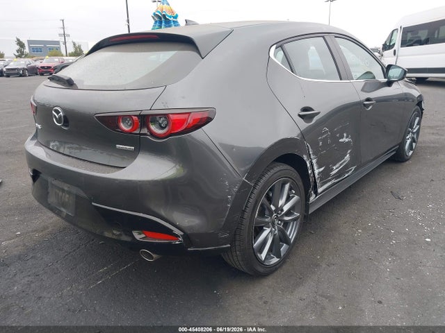 Mazda Mazda3 Preferred Package 2019 JM1BPAMM6K1119725 Image 4
