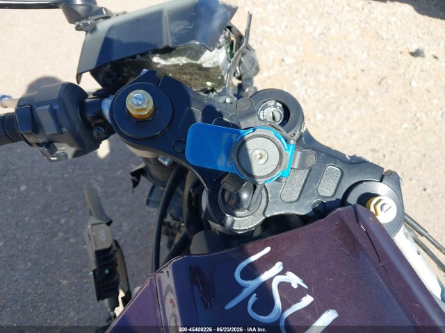 Продажа на аукционе авто 2022 Yamaha Yzfr7, vin: JYARM38E9NA000816, номер лота: 45408226