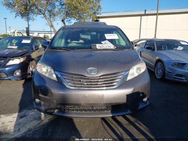 Toyota Sienna Xle 8 Passenger 2017 5TDYZ3DC0HS797664 Image 12