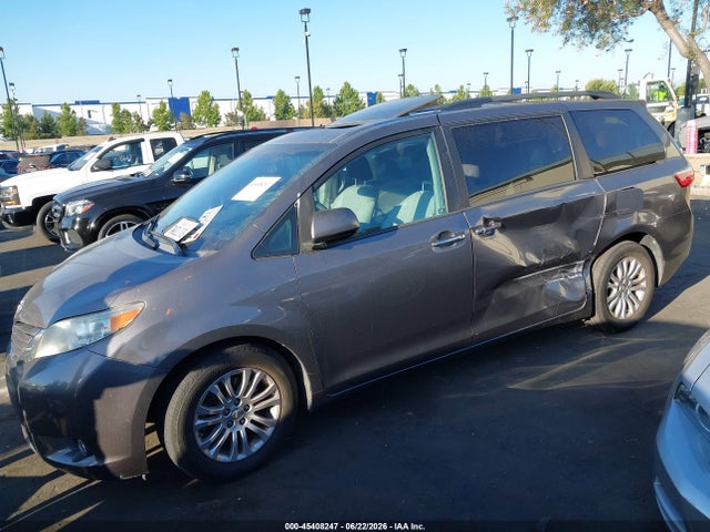 Toyota Sienna Xle 8 Passenger 2017 5TDYZ3DC0HS797664 Image 6
