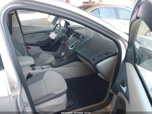 Ford FOCUS SE 2014 1FADP3F20EL111697 Image 5