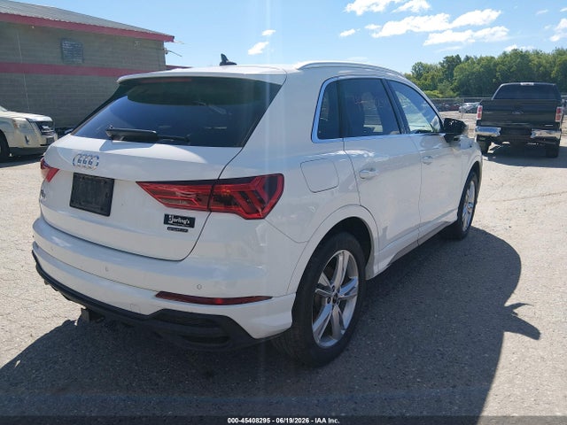 2023 Audi Q3 Premium Plus 45 Tfsi S Line Quattro Tiptronic მანქანა იყიდება აუქციონზე, vin: WA1EECF37P1034641, აუქციონის ნომერი: 45408295