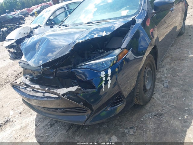 Toyota COROLLA LE 2018 5YFBURHE9JP841839 Image 6