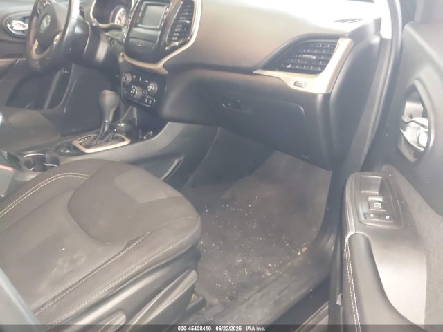 Продаж на аукціоні авто 2017 Jeep Cherokee Latitude 4x4, vin: 1C4PJMCB6HW546410, номер лоту: 45408410