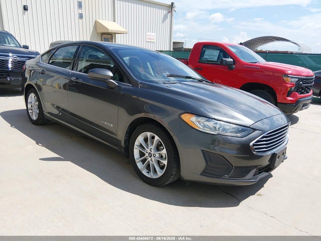 2019 3FA6P0LU9KR274424 main image