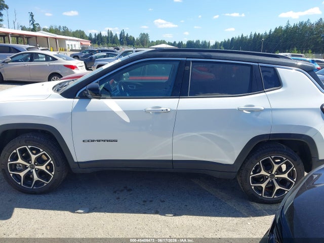 3C4NJDCNXST590828 Jeep Compass Limited 4x4