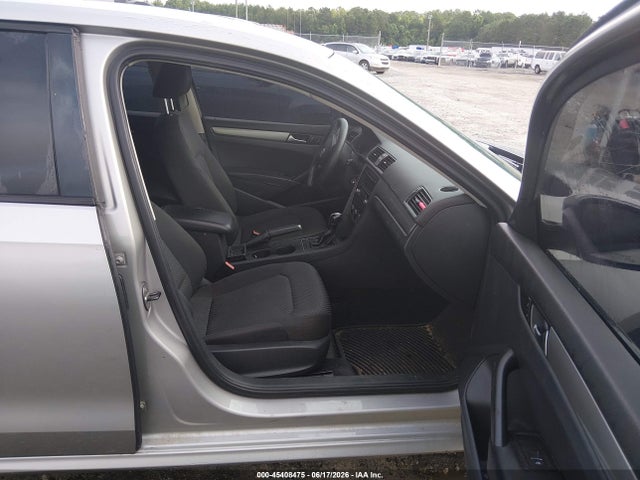 Продаж на аукціоні авто 2013 Volkswagen Passat S, vin: 1VWAH7A31DC071711, номер лоту: 45408475