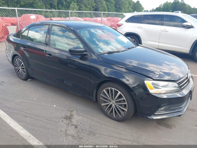 2015 Volkswagen Jetta 1.8t Sport მანქანა იყიდება აუქციონზე, vin: 3VWD17AJXFM203642, აუქციონის ნომერი: 45408501