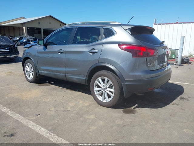 JN1BJ1CPXKW521718 Nissan Rogue Sport Sv