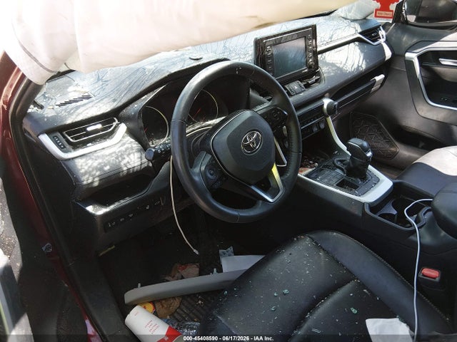 2T3A1RFV3MW180343 Toyota Rav4 Xle Premium