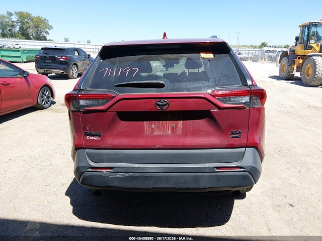 2T3A1RFV3MW180343 Toyota Rav4 Xle Premium