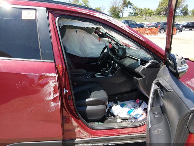 2T3A1RFV3MW180343 Toyota Rav4 Xle Premium