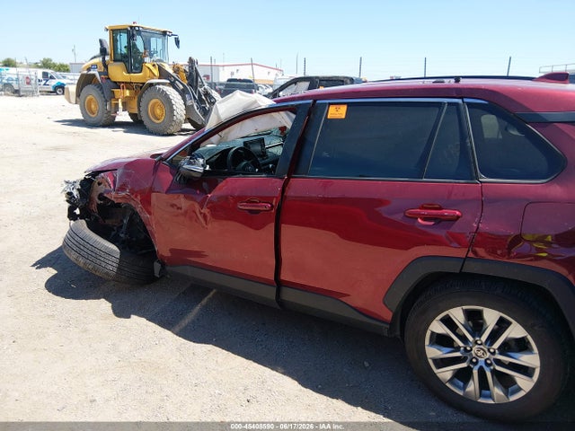 2T3A1RFV3MW180343 Toyota Rav4 Xle Premium
