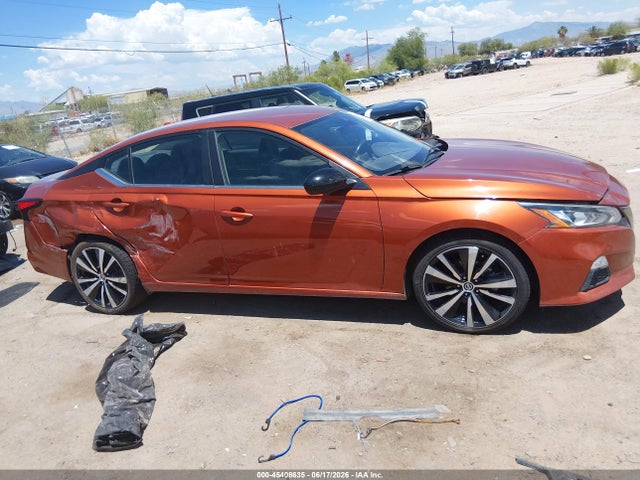 1N4BL4CV4NN349581 Nissan Altima Sr Fwd