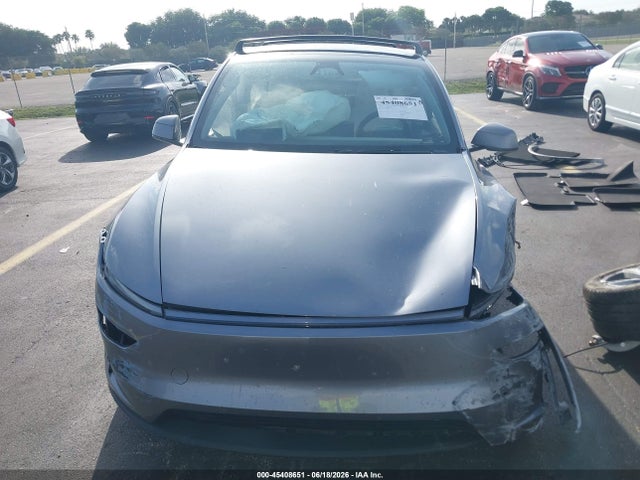 Tesla Model Y 2026 7SAYGDEE8TA394864 Image 12