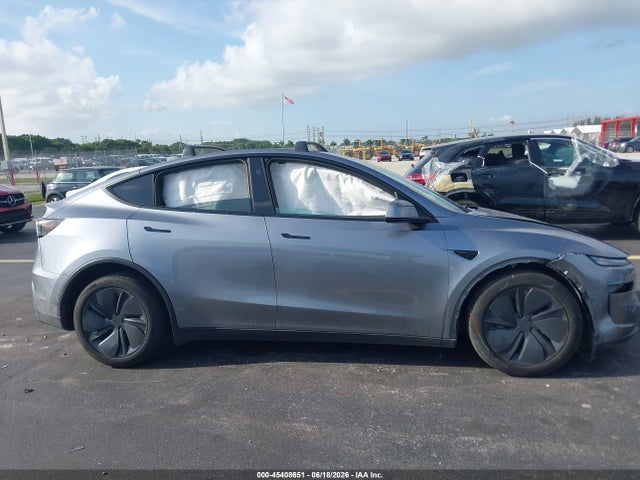 Tesla Model Y 2026 7SAYGDEE8TA394864 Image 13