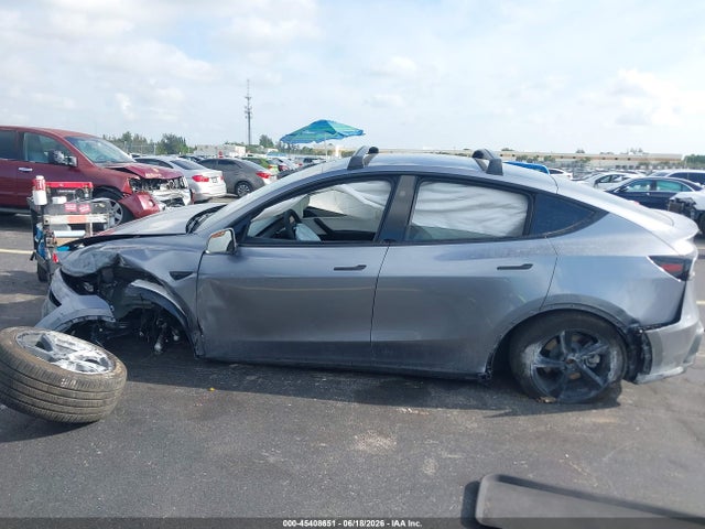 Tesla Model Y 2026 7SAYGDEE8TA394864 Image 14