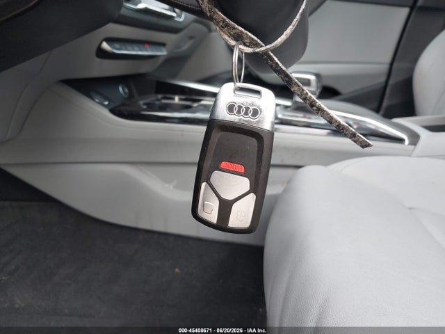 2022 Audi A5 Sportback Premium 45 Tfsi S Line Quattro S Tronic მანქანა იყიდება აუქციონზე, vin: WAUDACF53NA029574, აუქციონის ნომერი: 45408671