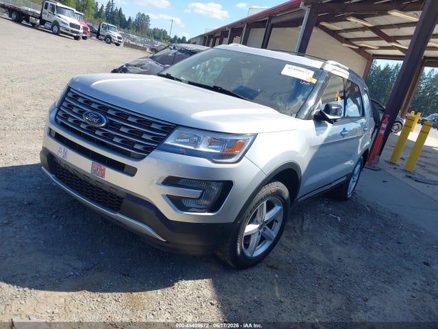 Ford EXPLORER XLT 2017 1FM5K8D8XHGE25402 Image 2