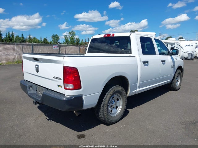 1C6RR7KG5JS300520 RAM 1500 Tradesman 4x4 5&#039;7 Box