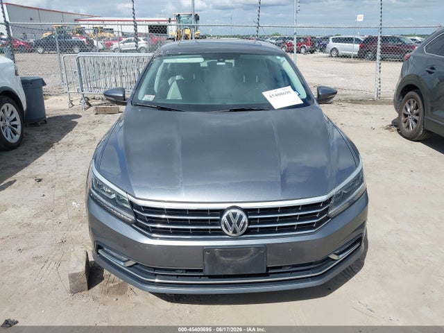 Продаж на аукціоні авто 2017 Volkswagen Passat 1.8t Se, vin: 1VWGT7A39HC006393, номер лоту: 45408695