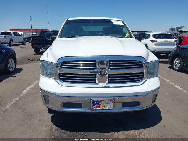 1C6RR6LG7JS336850 RAM 1500 Big Horn 4x2 5&#039;7 Box