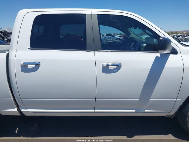 1C6RR6LG7JS336850 RAM 1500 Big Horn 4x2 5&#039;7 Box