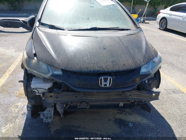 45408792 :رقم المزاد ، 3HGGK5H52FM750061 vin ، 2015 Honda Fit Lx مزاد بيع