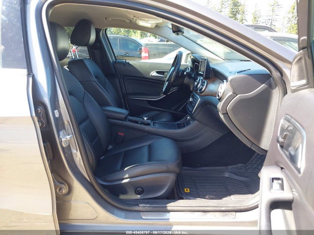 WDCTG4GB6FJ171789 Mercedes-Benz Gla 250 4matic