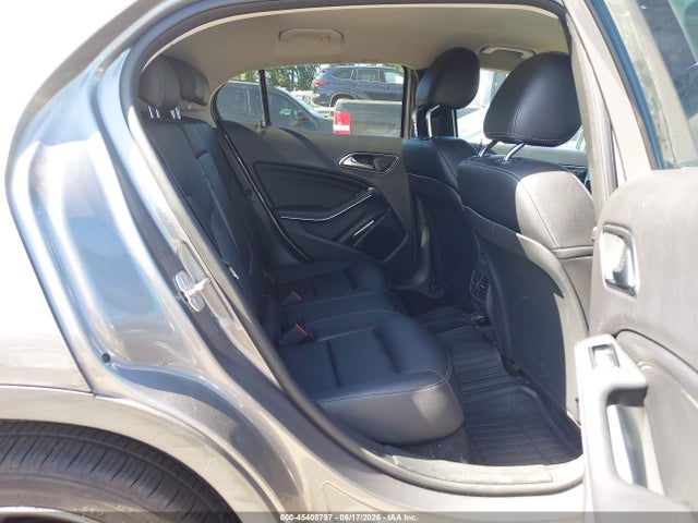WDCTG4GB6FJ171789 Mercedes-Benz Gla 250 4matic
